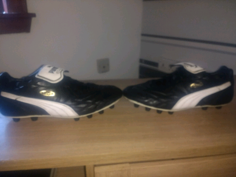 puma king football boots size 9